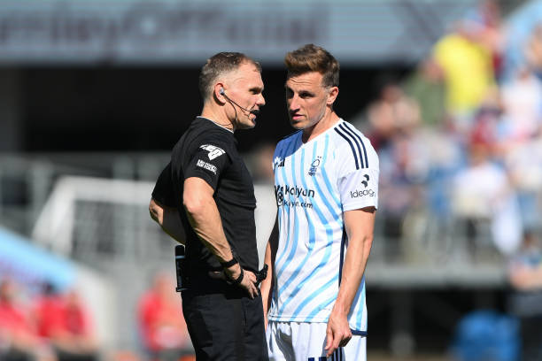 麦迪逊：不敌切尔西球队与球迷同样失望，但我们需要团结在一起.